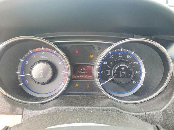 2013 HYUNDAI SONATA