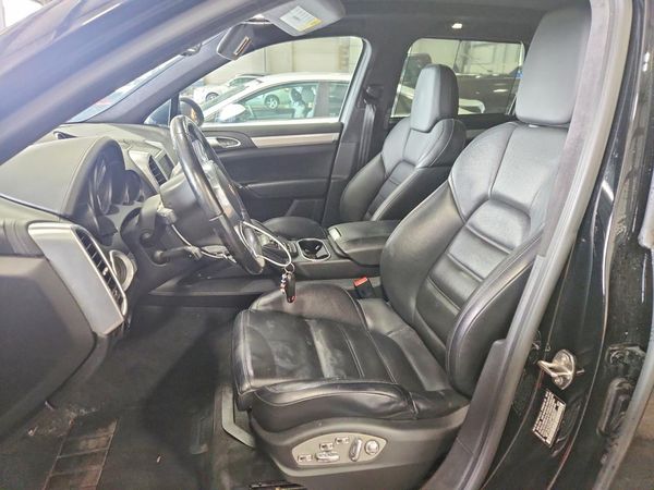 2014 PORSCHE CAYENNE Turbo