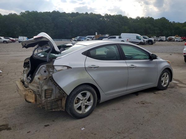 2014 HYUNDAI ELANTRA