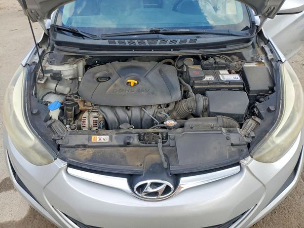 2014 HYUNDAI ELANTRA