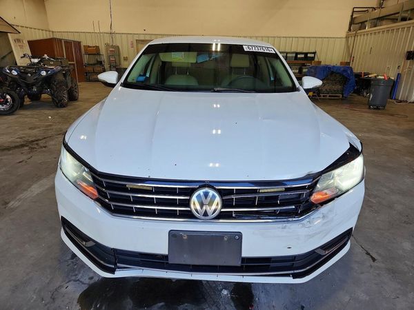 2017 VOLKSWAGEN PASSAT S
