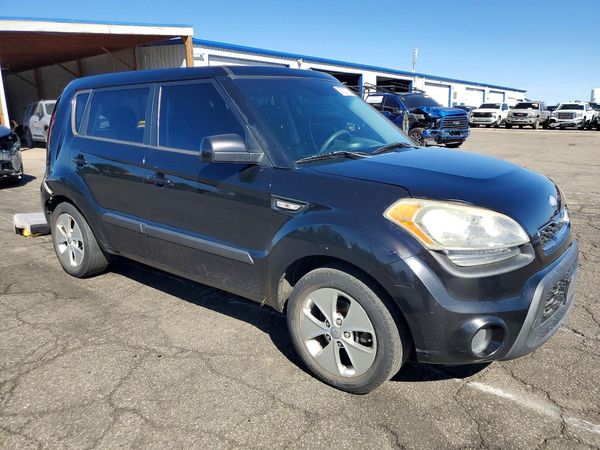 2013 KIA SOUL