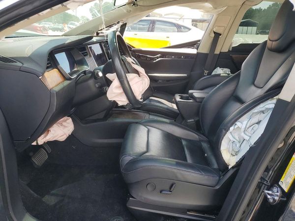 2018 TESLA MODEL X — DENT