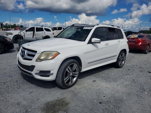 2014 MERCEDES-BENZ GLK GLK350 — Front 3/4