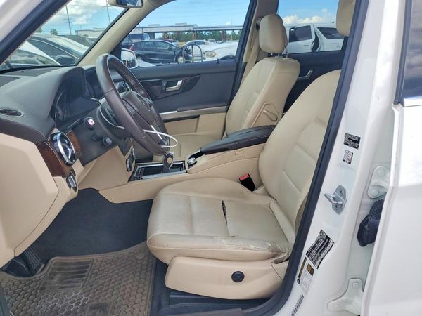 2014 MERCEDES-BENZ GLK GLK350 — DENT