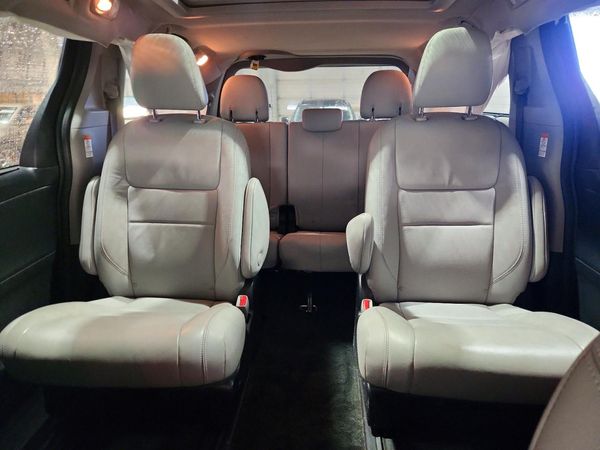 2018 TOYOTA SIENNA