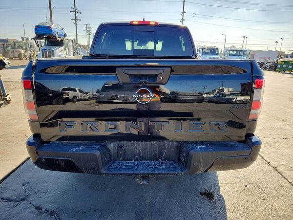 2026 NISSAN FRONTIER