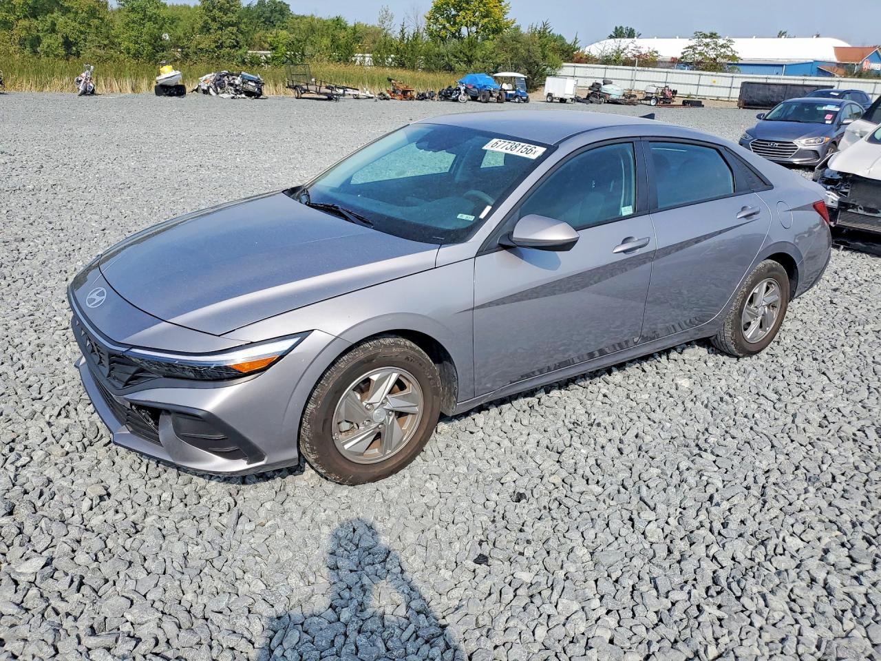 2025 HYUNDAI ELANTRA SE — Front 3/4