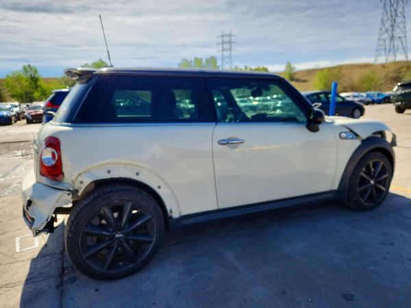 2013 MINI COOPER