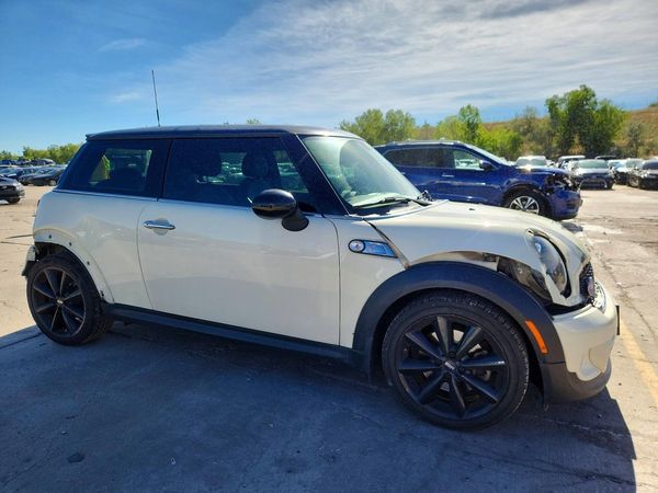 2013 MINI COOPER
