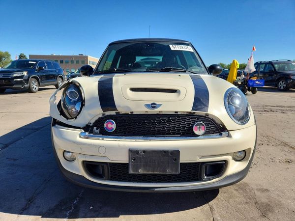 2013 MINI COOPER