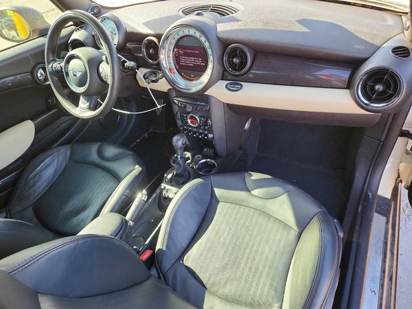 2013 MINI COOPER