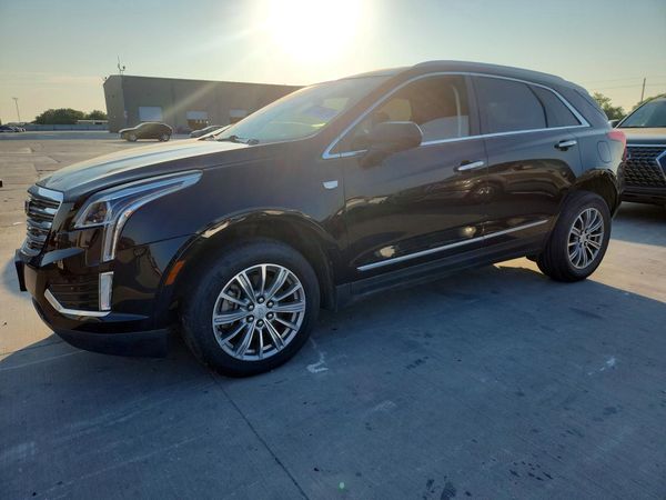 2017 CADILLAC XT5