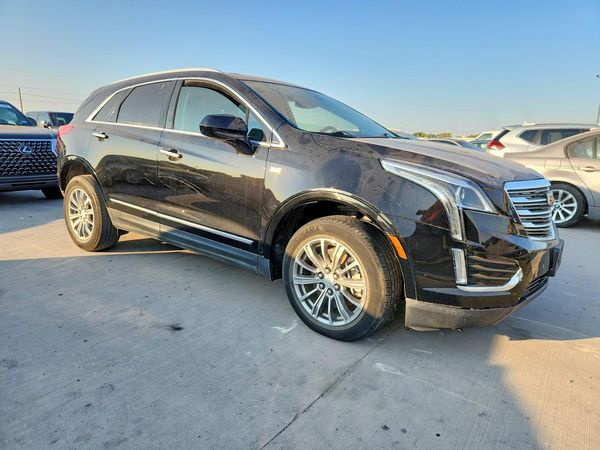2017 CADILLAC XT5 Luxury