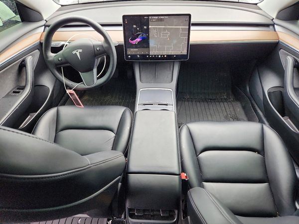 2021 TESLA MODEL 3