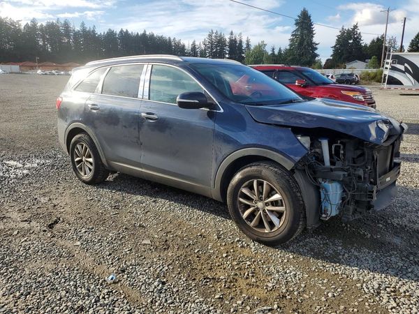 2018 KIA SORENTO L, LX