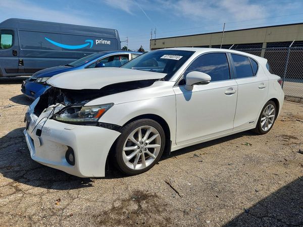 2013 LEXUS CT 200h