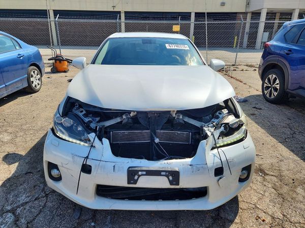2013 LEXUS CT 200h