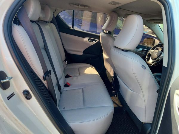 2013 LEXUS CT 200h