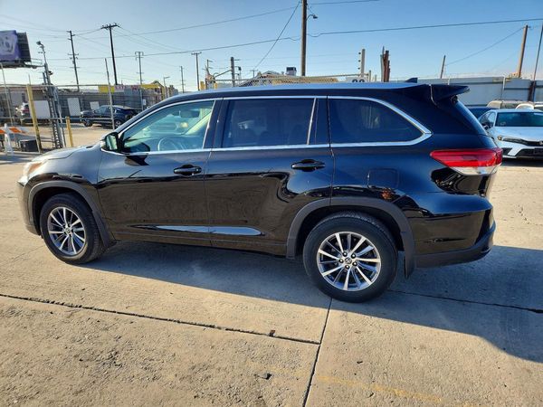 2018 TOYOTA HIGHLANDER