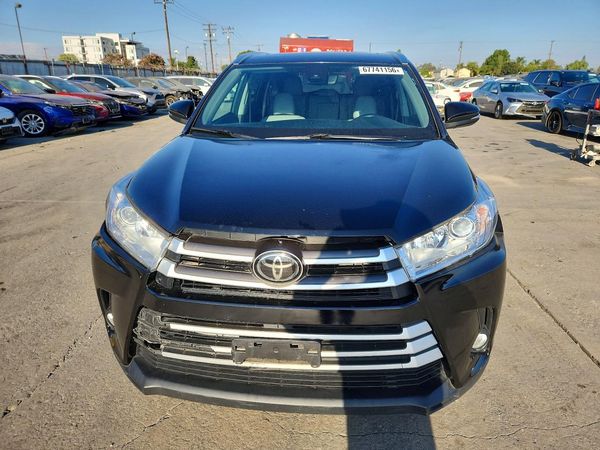2018 TOYOTA HIGHLANDER