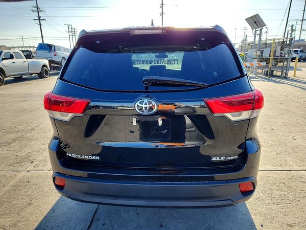 2018 TOYOTA HIGHLANDER