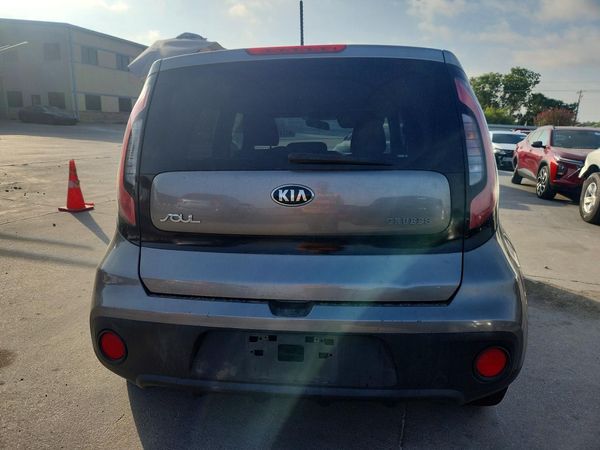 2018 KIA SOUL