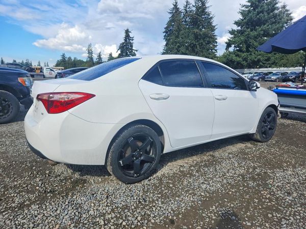 2017 TOYOTA COROLLA