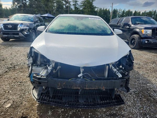 2017 TOYOTA COROLLA