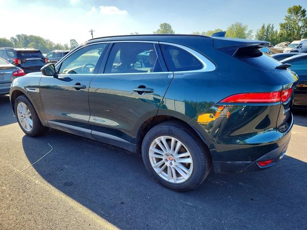 2017 JAGUAR F-PACE Prestige