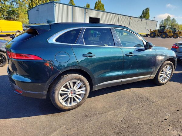 2017 JAGUAR F-PACE Prestige