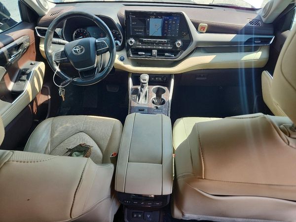 2020 TOYOTA HIGHLANDER