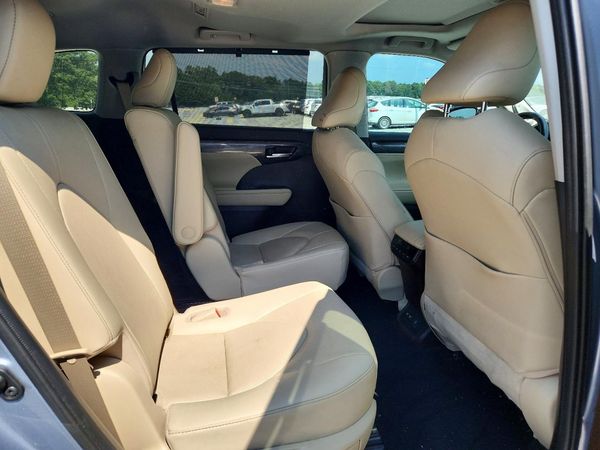 2020 TOYOTA HIGHLANDER