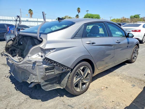 2023 HYUNDAI ELANTRA