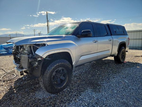 2023 TOYOTA TUNDRA