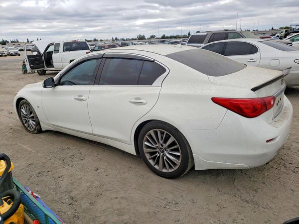 2015 INFINITI Q50