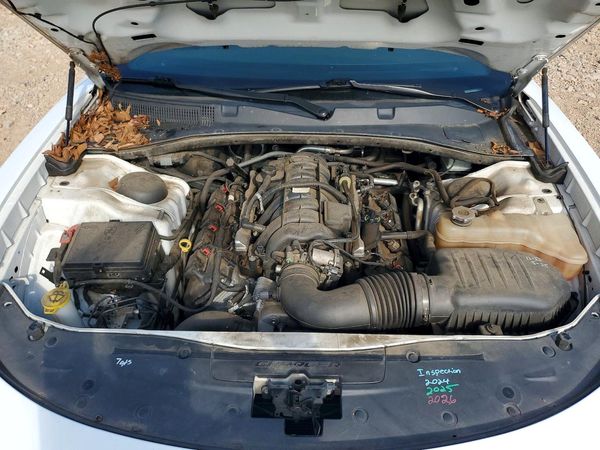 2018 DODGE CHARGER — Engine bay
