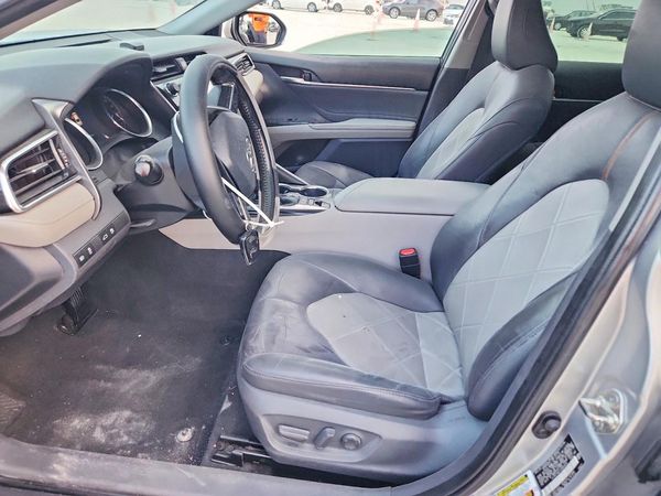 2018 TOYOTA CAMRY