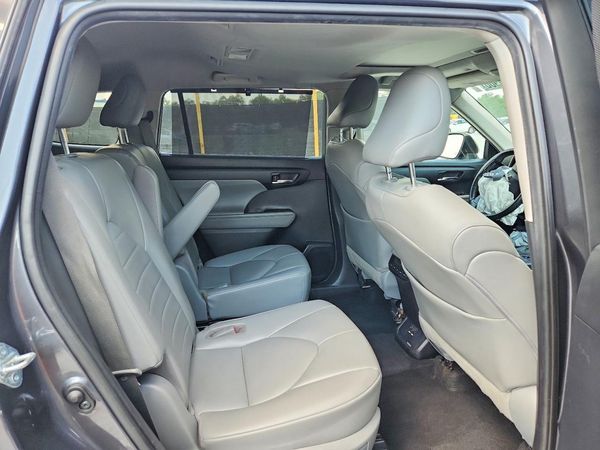 2021 TOYOTA HIGHLANDER