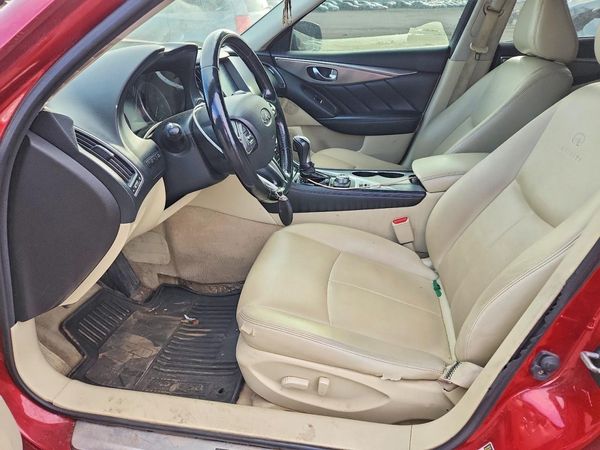 2014 INFINITI Q50 — DENT
