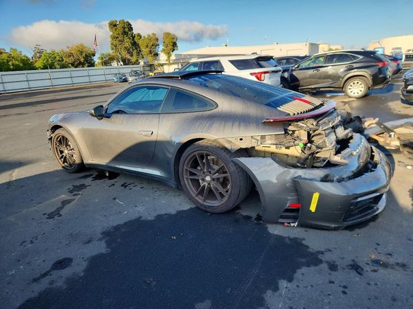 2020 PORSCHE 911