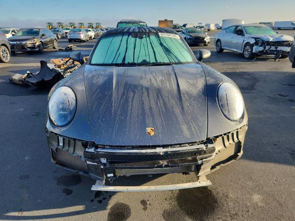 2020 PORSCHE 911