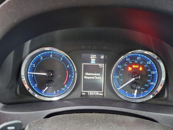 2017 TOYOTA COROLLA