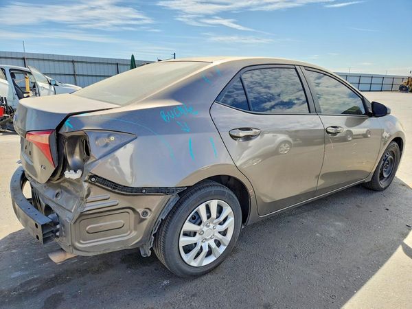 2018 TOYOTA COROLLA