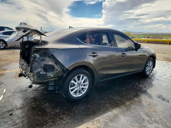 2015 MAZDA 3 Touring/GS