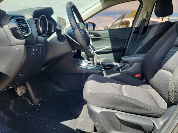 2015 MAZDA 3 Touring/GS