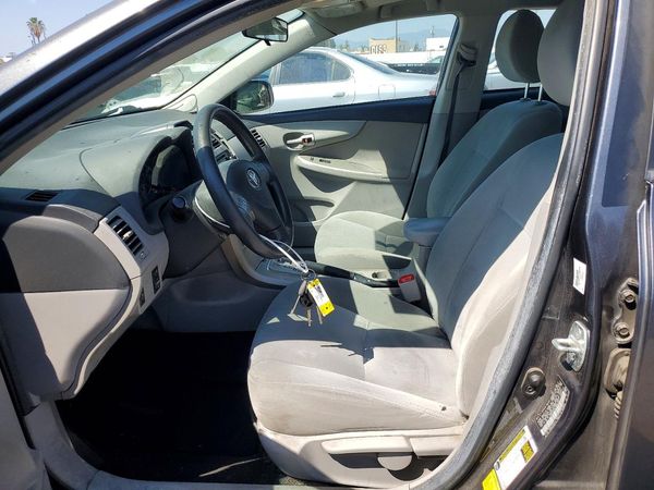 2012 TOYOTA COROLLA