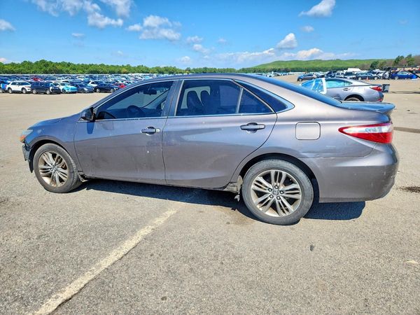 2016 TOYOTA CAMRY
