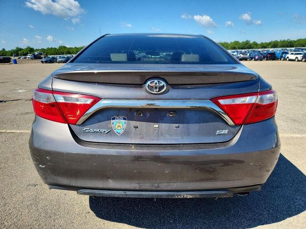 2016 TOYOTA CAMRY