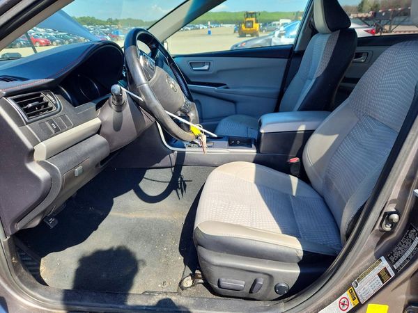2016 TOYOTA CAMRY
